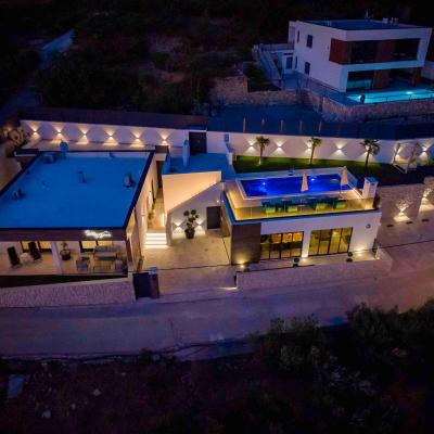 Villa Hana – A Dream View of the Adriatic Sea