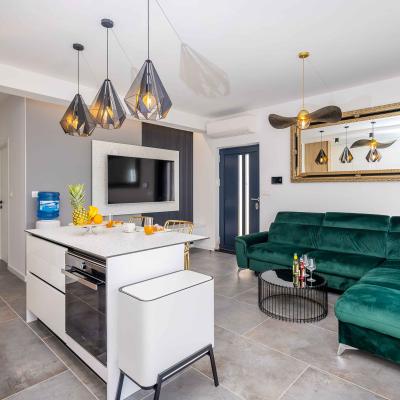 Villa Hana – A Dream View of the Adriatic Sea