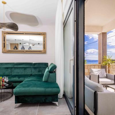 Villa Hana – A Dream View of the Adriatic Sea