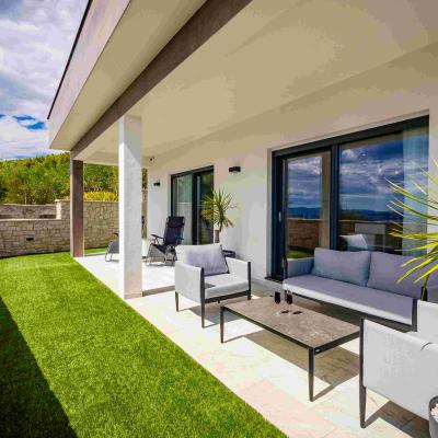 Villa Hana – A Dream View of the Adriatic Sea