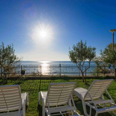 Blue Horizon Beach Escape Apartment 1 15