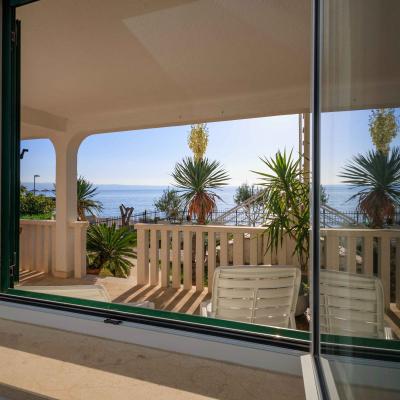 Blue Horizon Beach Escape Apartment 1 30