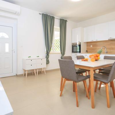 Blue Horizon Beach Escape Apartment 1 37