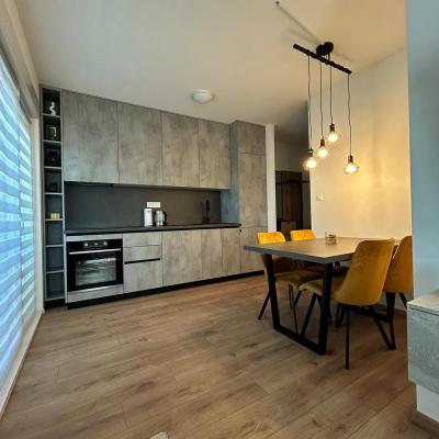 City Escape Stylish Cozy Apt 1